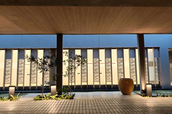 Clubhouse lobby with pot